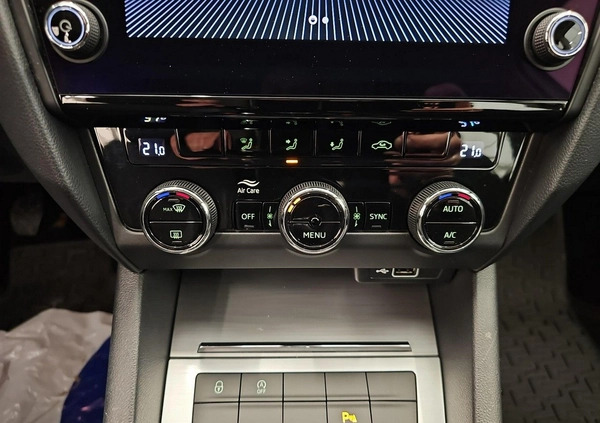 Skoda Octavia cena 61500 przebieg: 91424, rok produkcji 2019 z Łosice małe 379